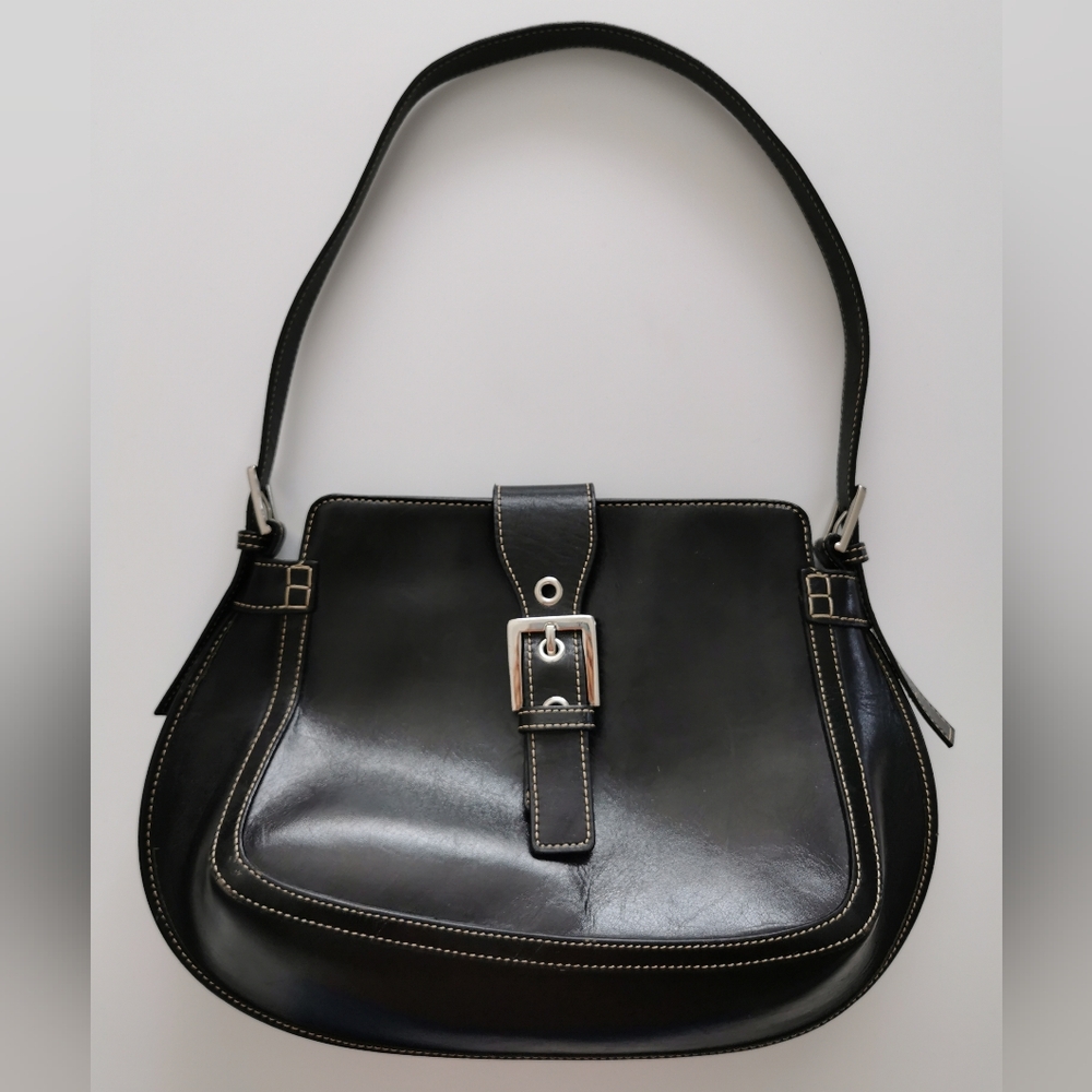 Genuine Leather Black Medium Size Shoulder Bag / Purse With Silver Hardware